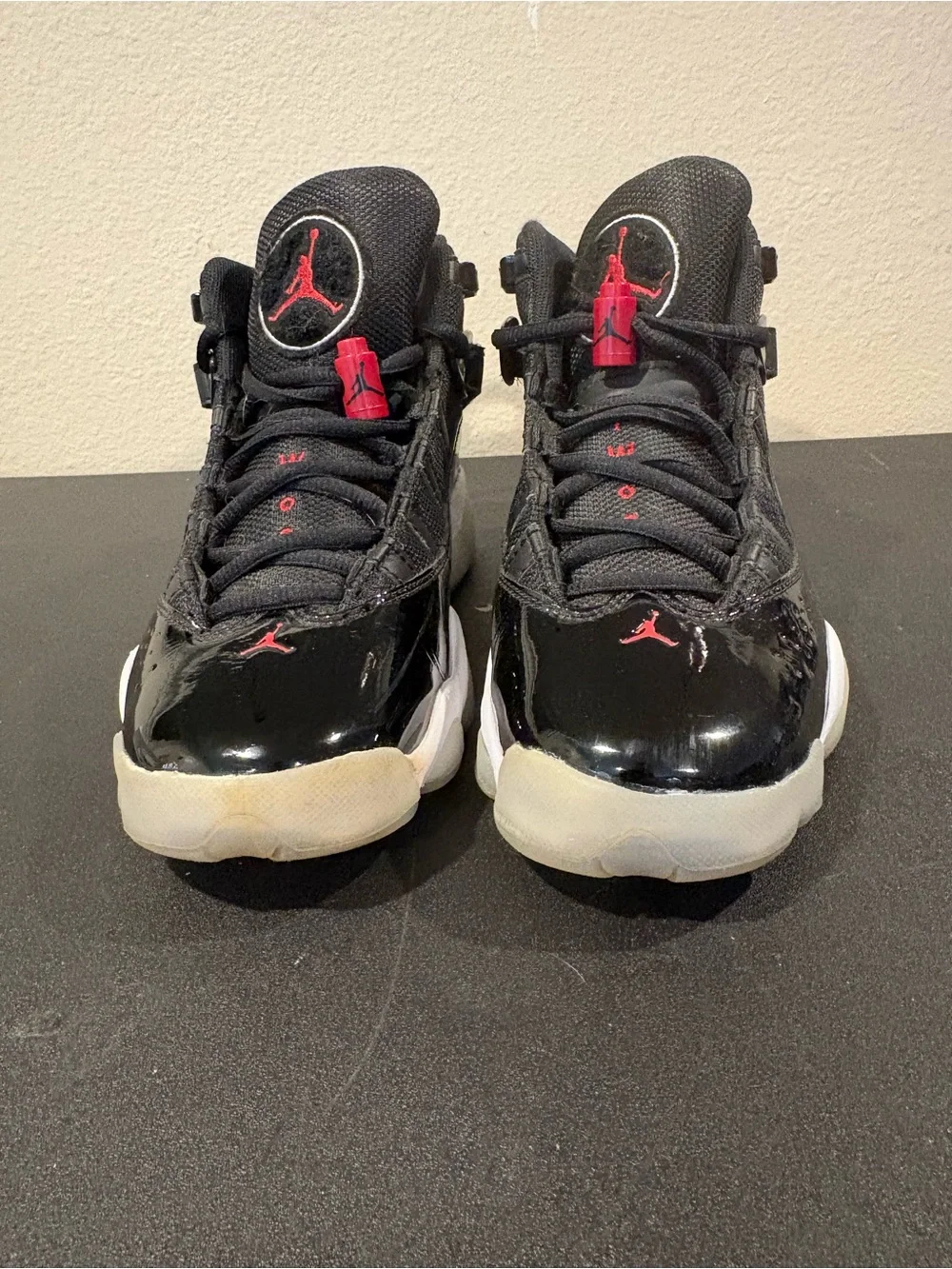 Nike Boys Air Jordan 6 Rings 323419-064 Black Basketball Shoes Sneakers Sz 4.5 Y - Picture 7 of 9
